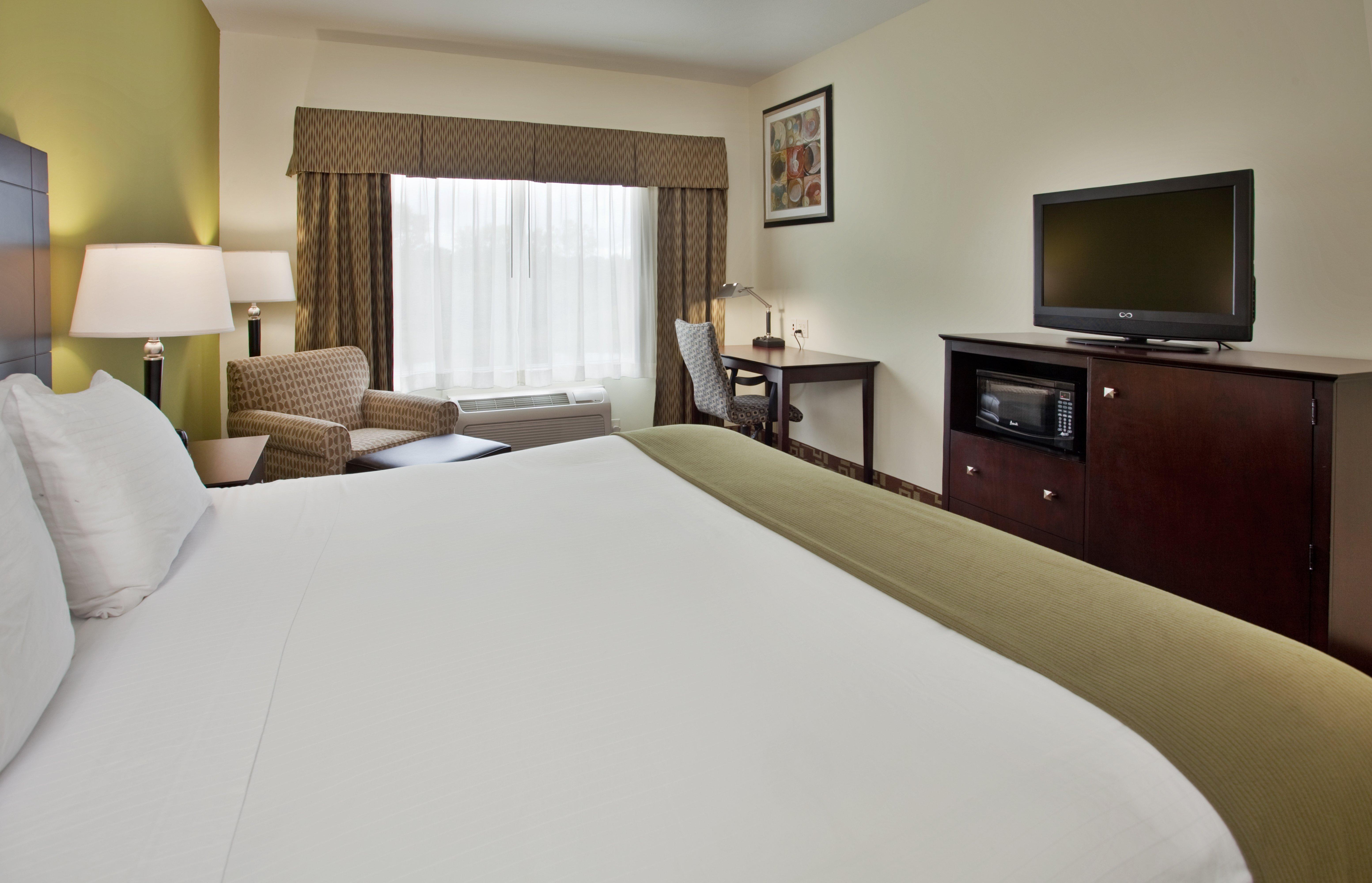 Holiday Inn Express Hotel & Suites Kansas City Sports Complex, An Ihg Hotel Room photo