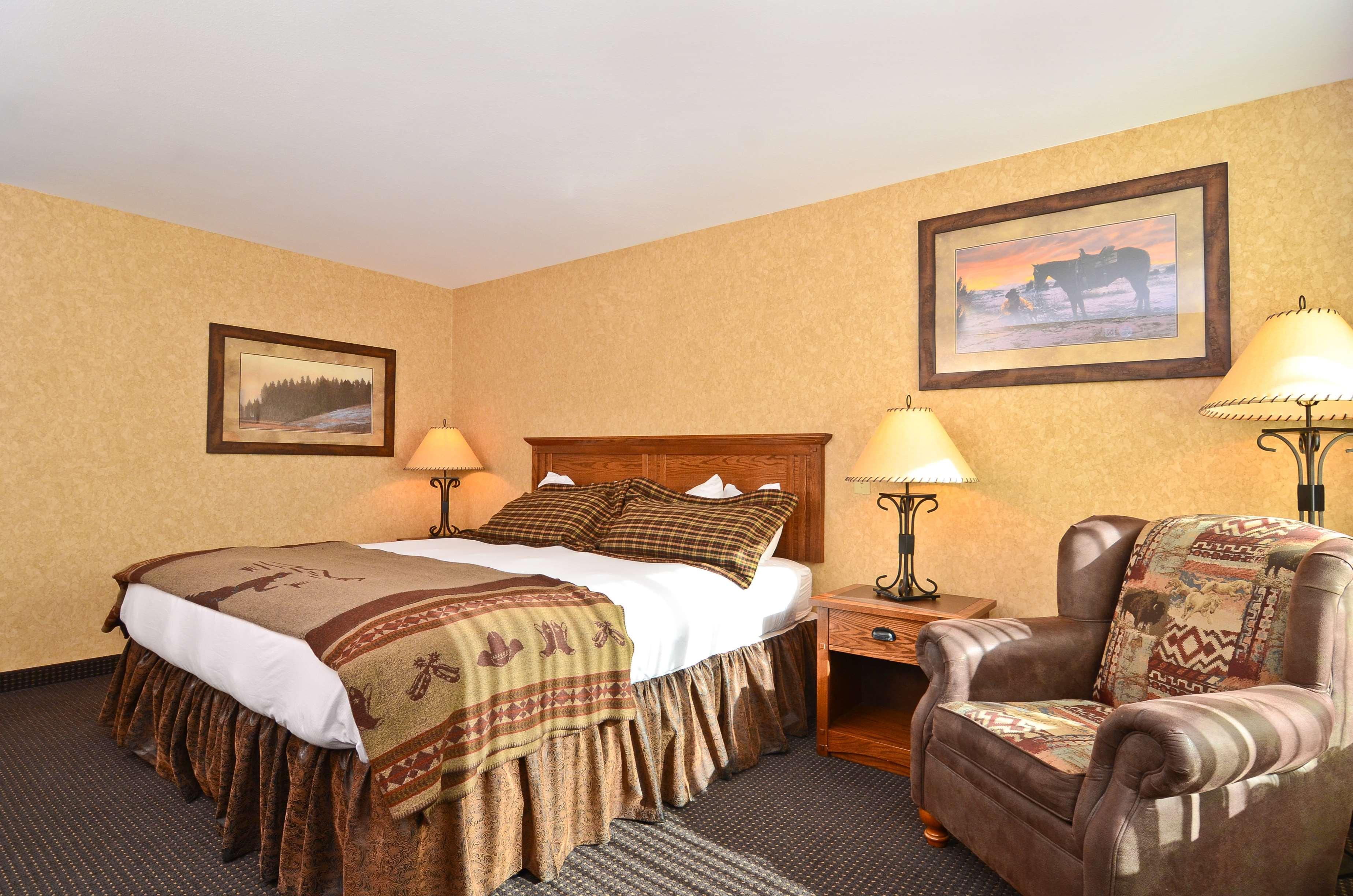 Best Western Plus Kelly Inn And Suites Fargo Exterior photo