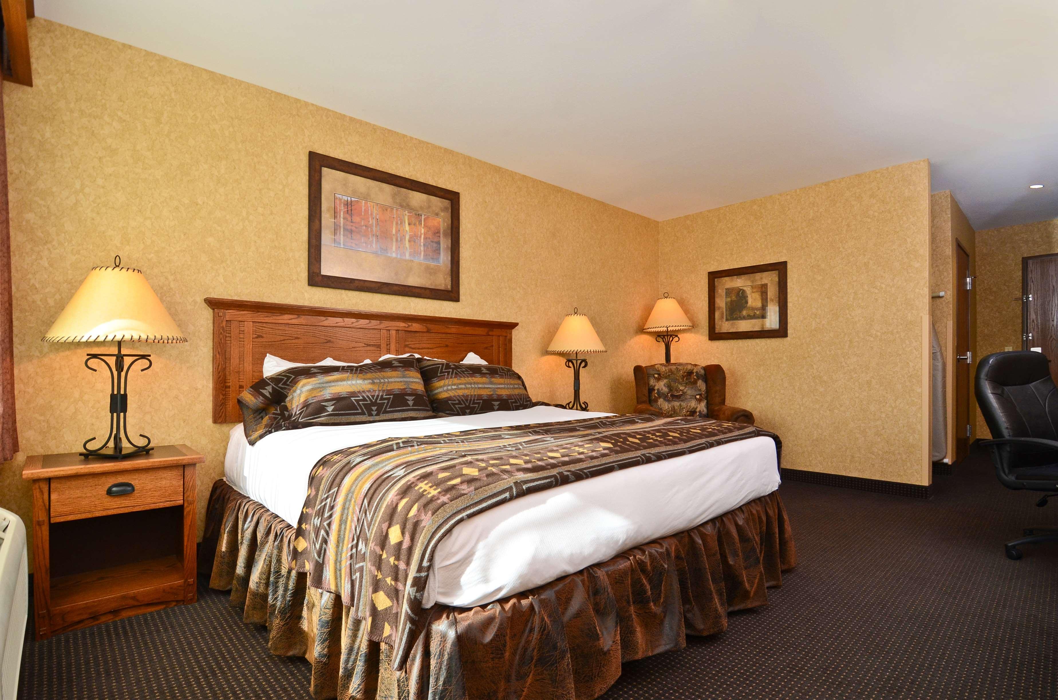 Best Western Plus Kelly Inn And Suites Fargo Exterior photo