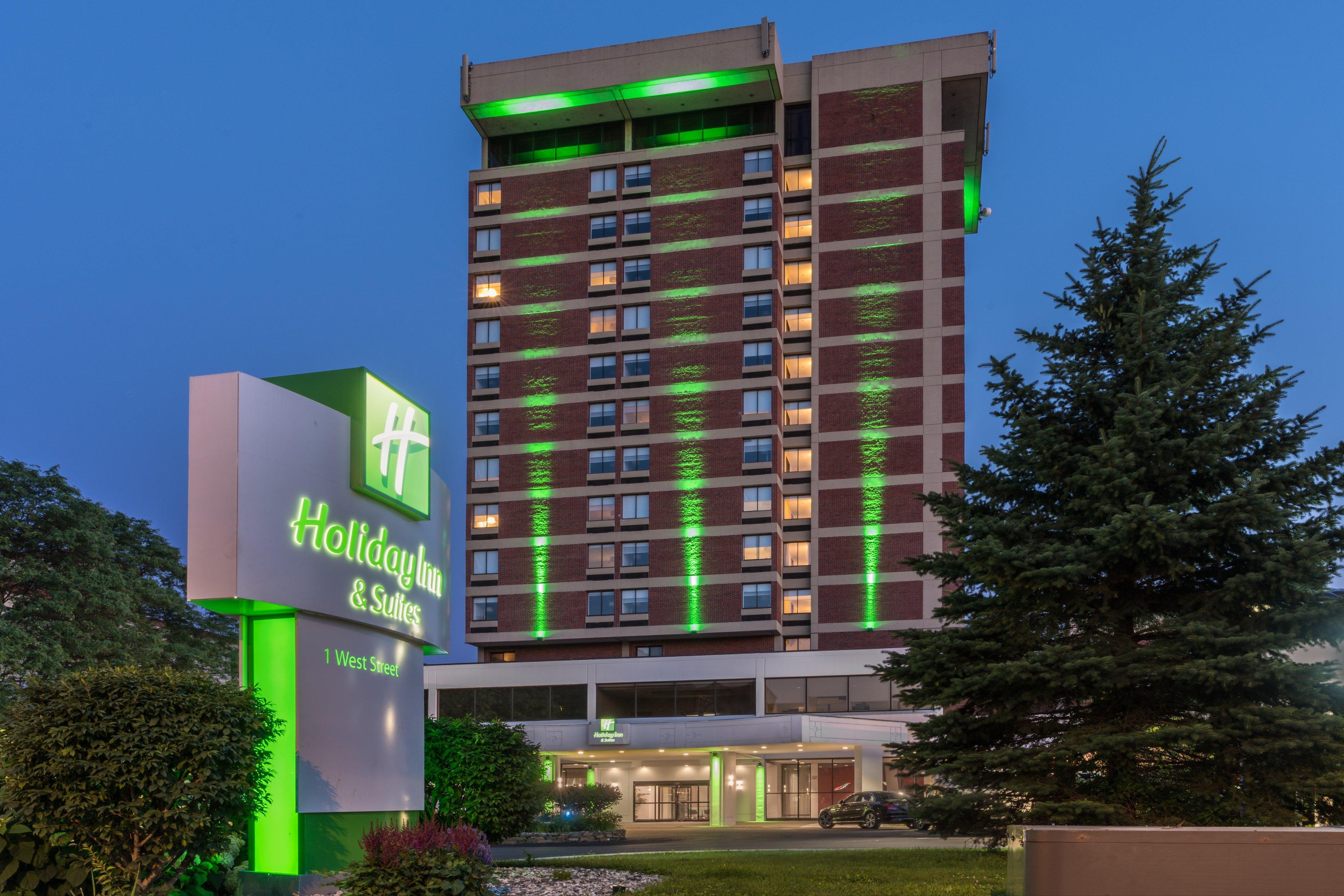 Holiday Inn & Suites Pittsfield-Berkshires, An Ihg Hotel Exterior photo