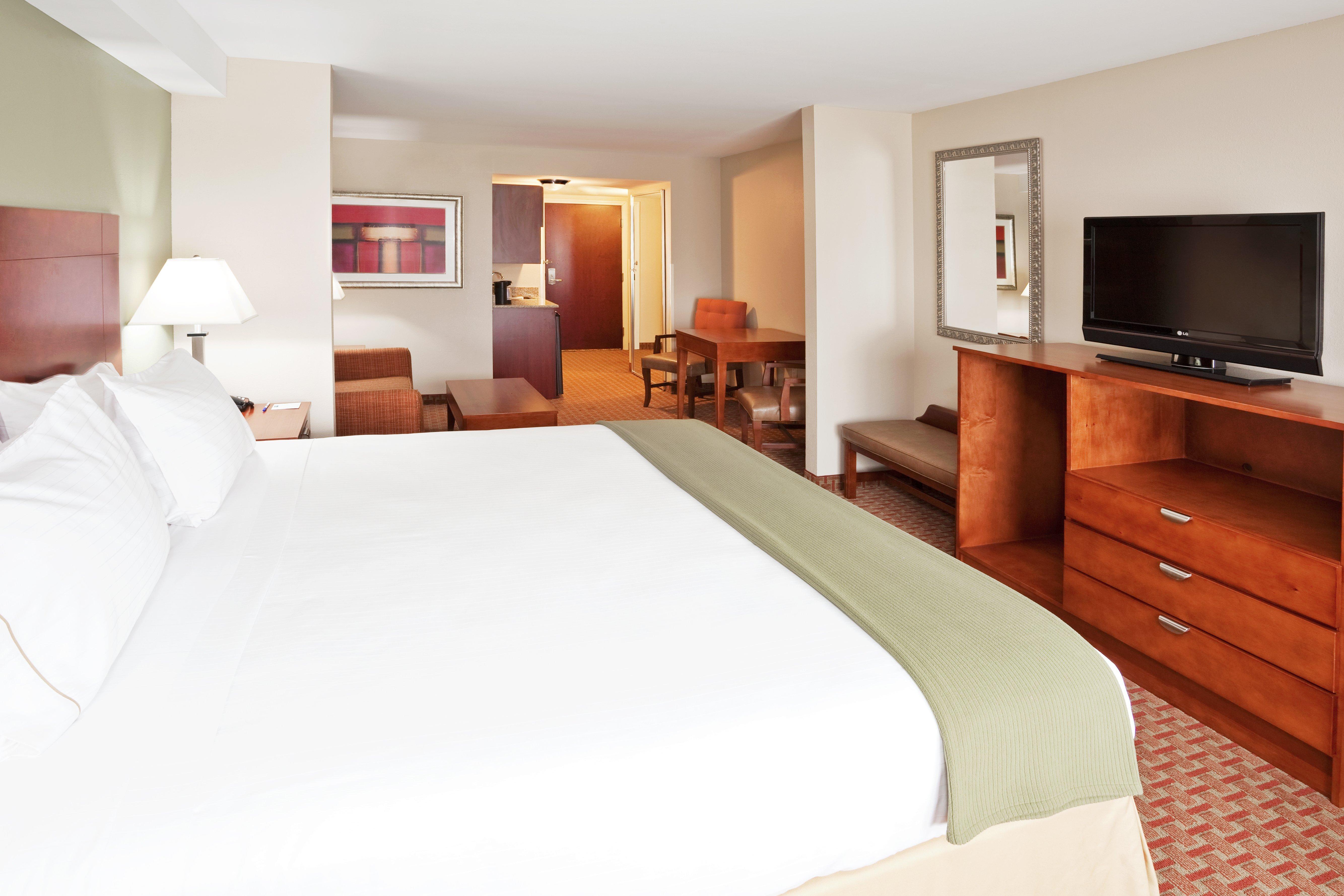 Holiday Inn Express & Suites Niagara Falls, An Ihg Hotel Exterior photo