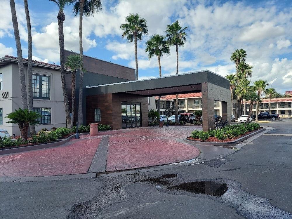 La Quinta Inn By Wyndham Laredo I-35 Exterior photo