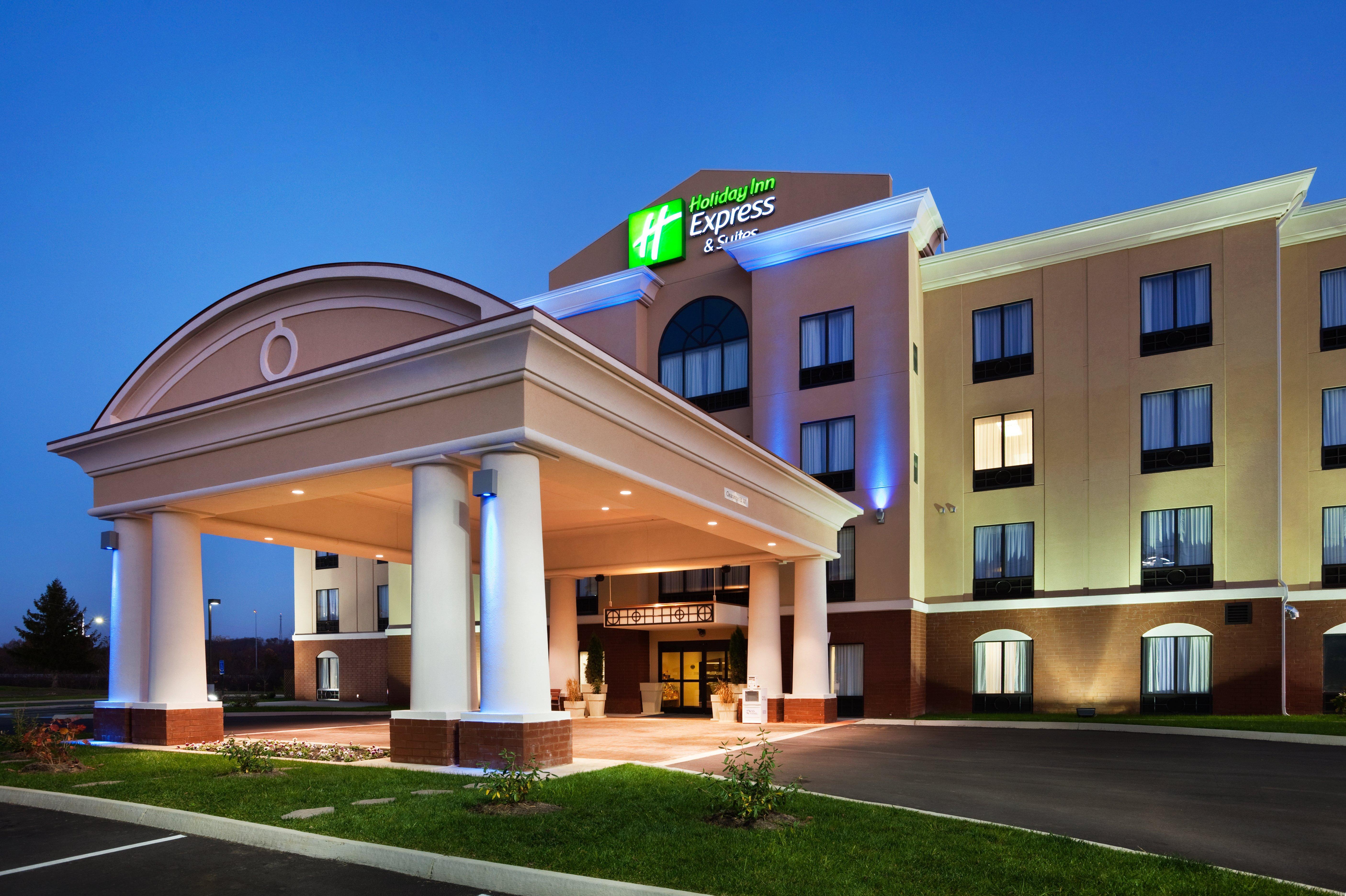 Holiday Inn Express Hotel & Suites Newport South, An Ihg Hotel Exterior photo
