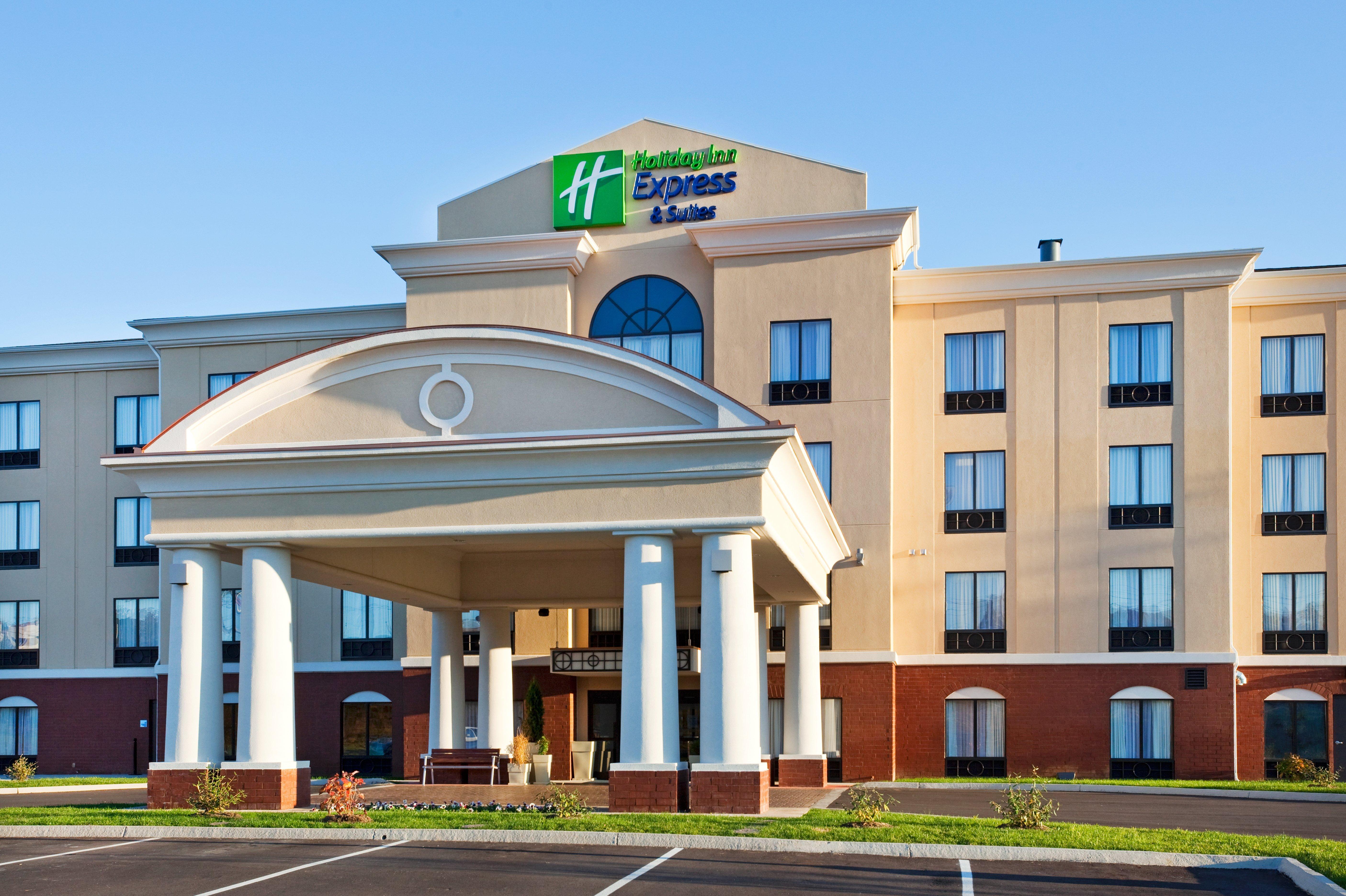 Holiday Inn Express Hotel & Suites Newport South, An Ihg Hotel Exterior photo