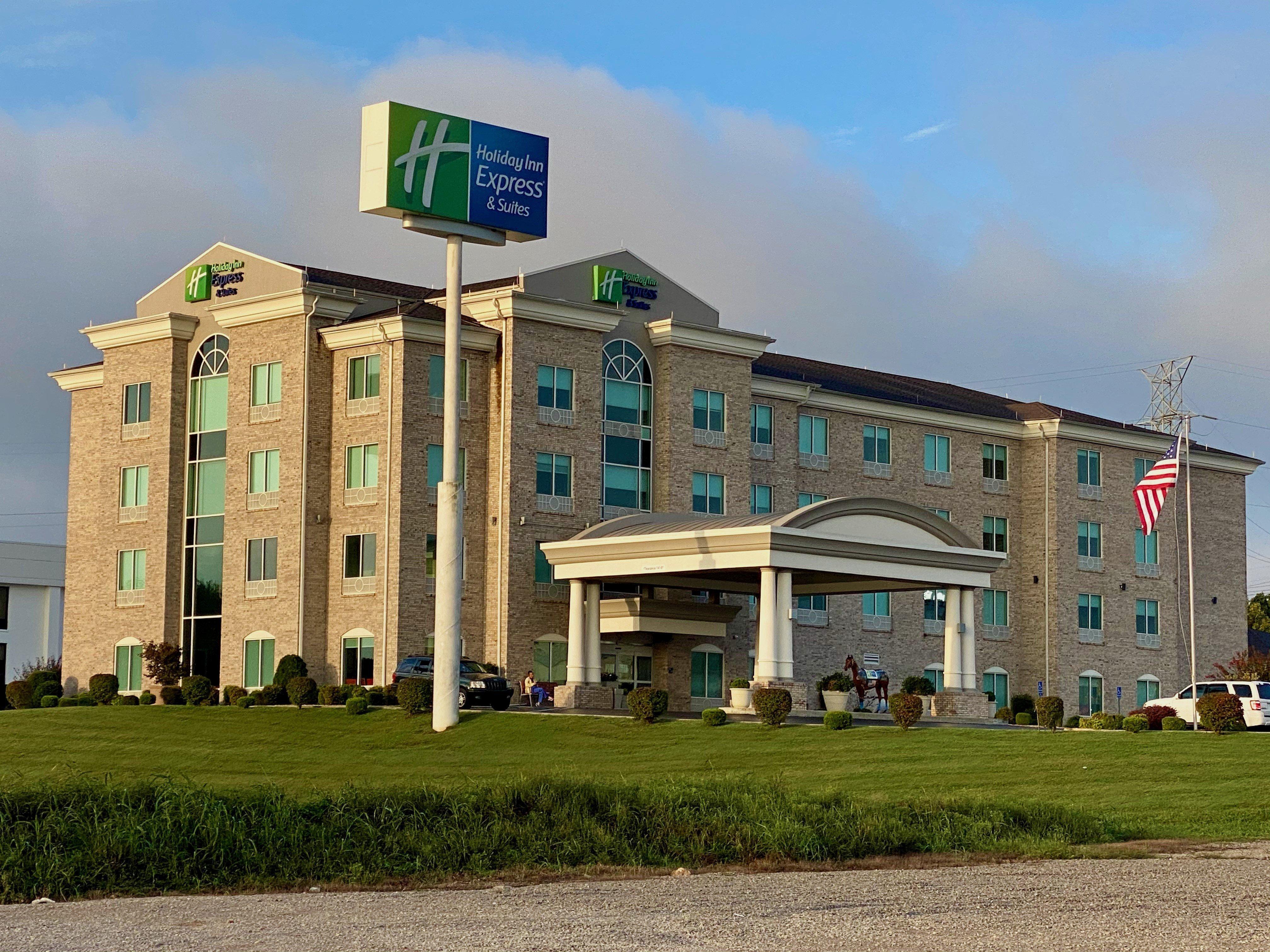 Holiday Inn Express Hotel & Suites Somerset Central, An Ihg Hotel Exterior photo