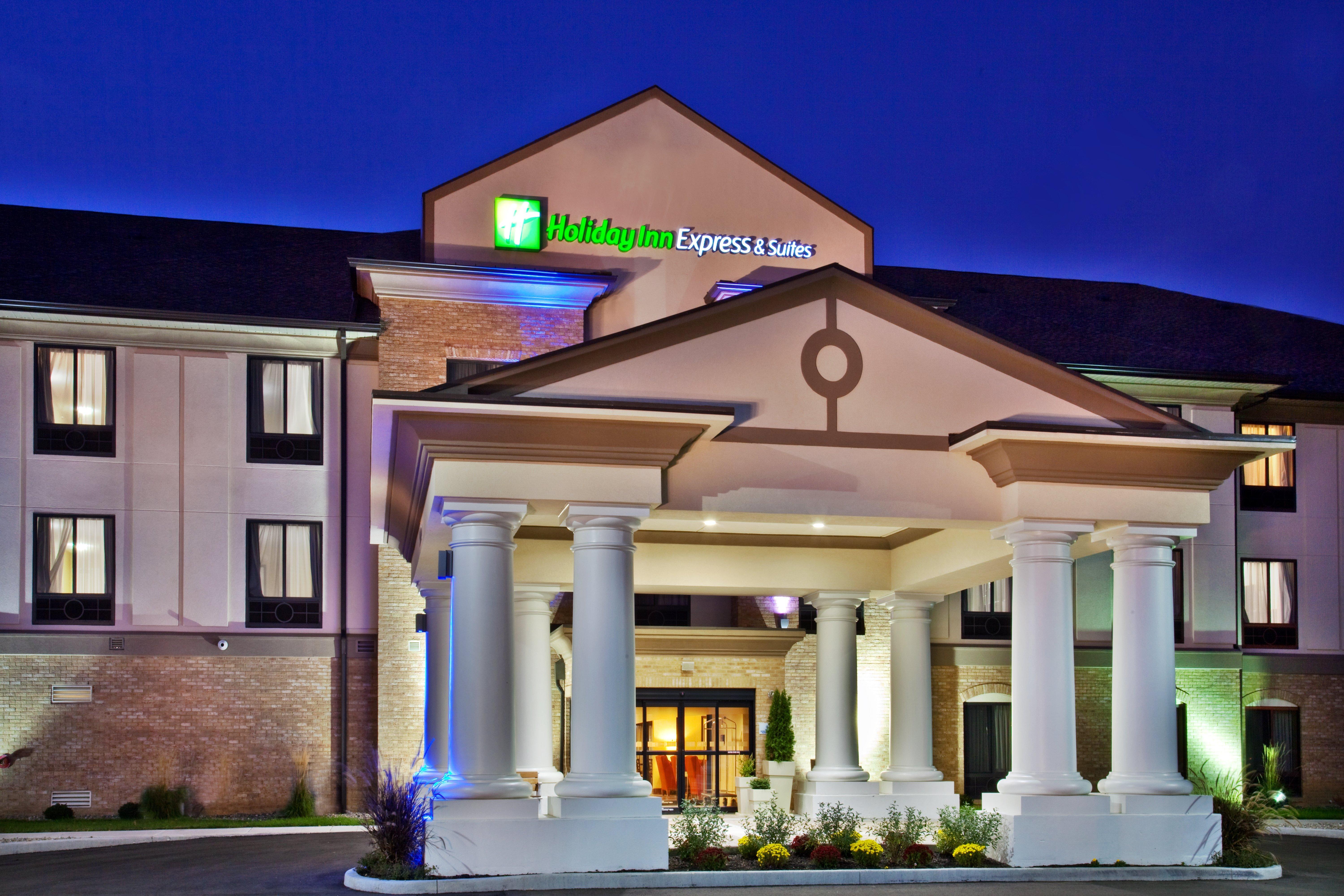 Holiday Inn Express Hotel & Suites Crawfordsville, An Ihg Hotel Exterior photo