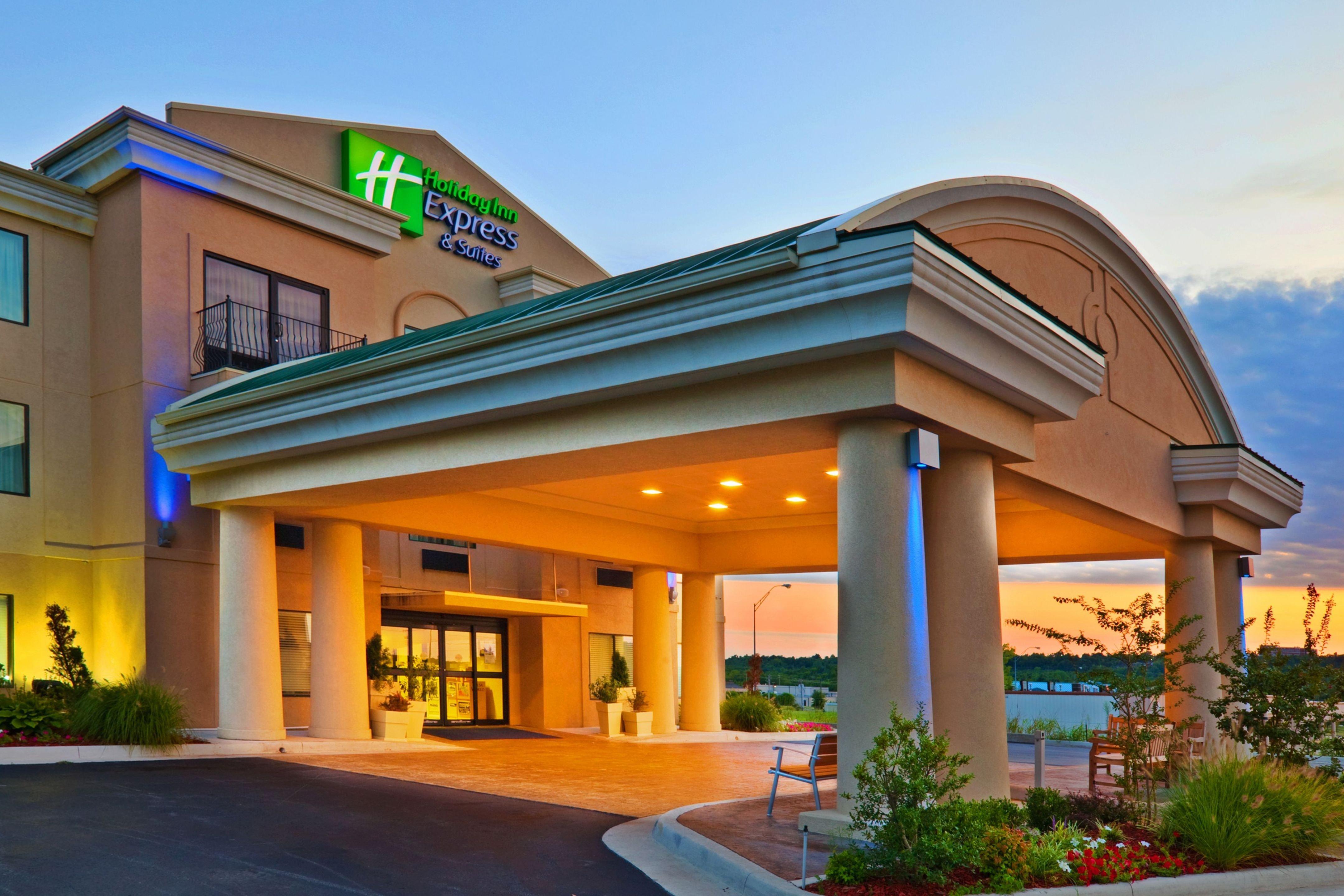 Holiday Inn Express Hotel & Suites Muskogee, An Ihg Hotel Exterior photo