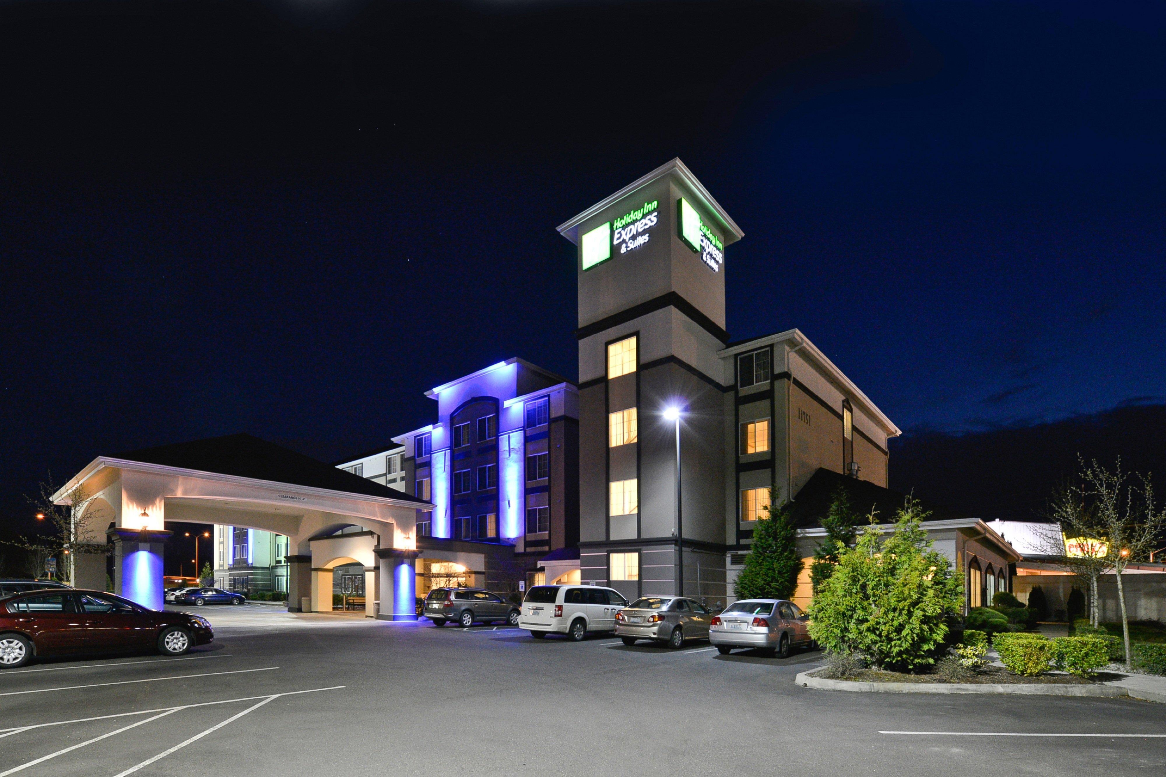 Holiday Inn Express & Suites Tacoma South - Lakewood, An Ihg Hotel Exterior photo