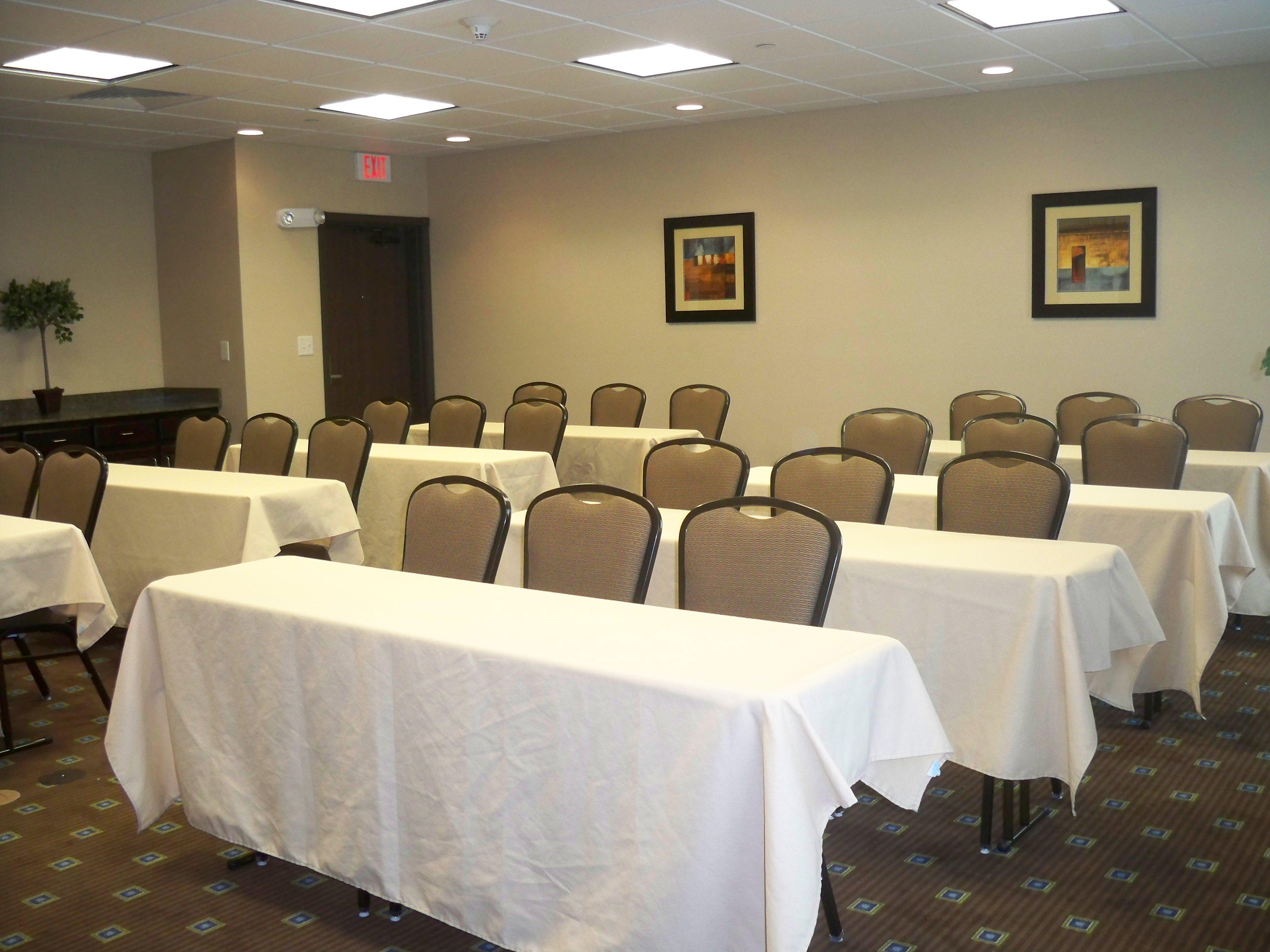 Holiday Inn Express & Suites - Omaha I - 80, An Ihg Hotel Gretna Facilities photo