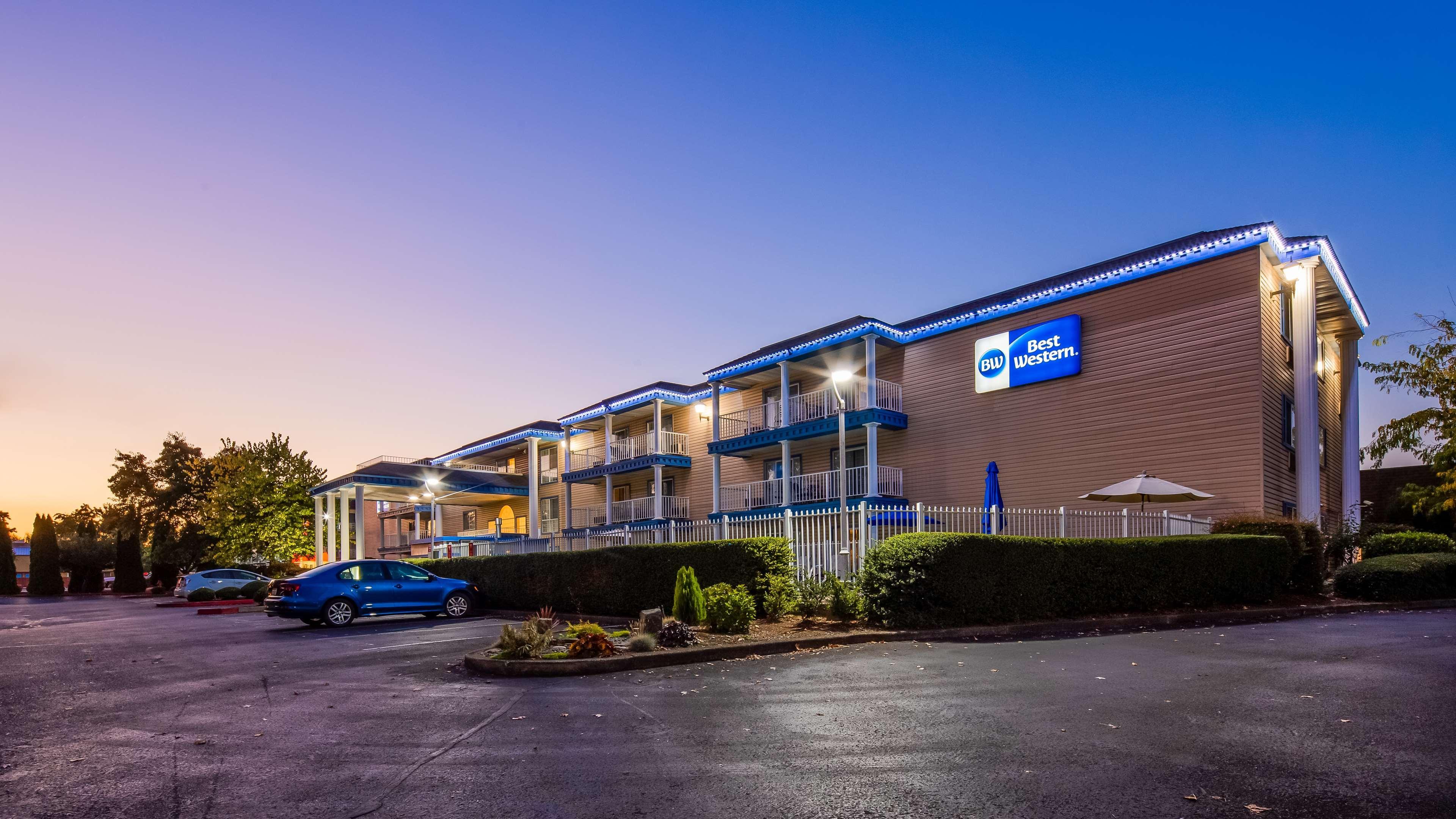 Best Western Corvallis Exterior photo