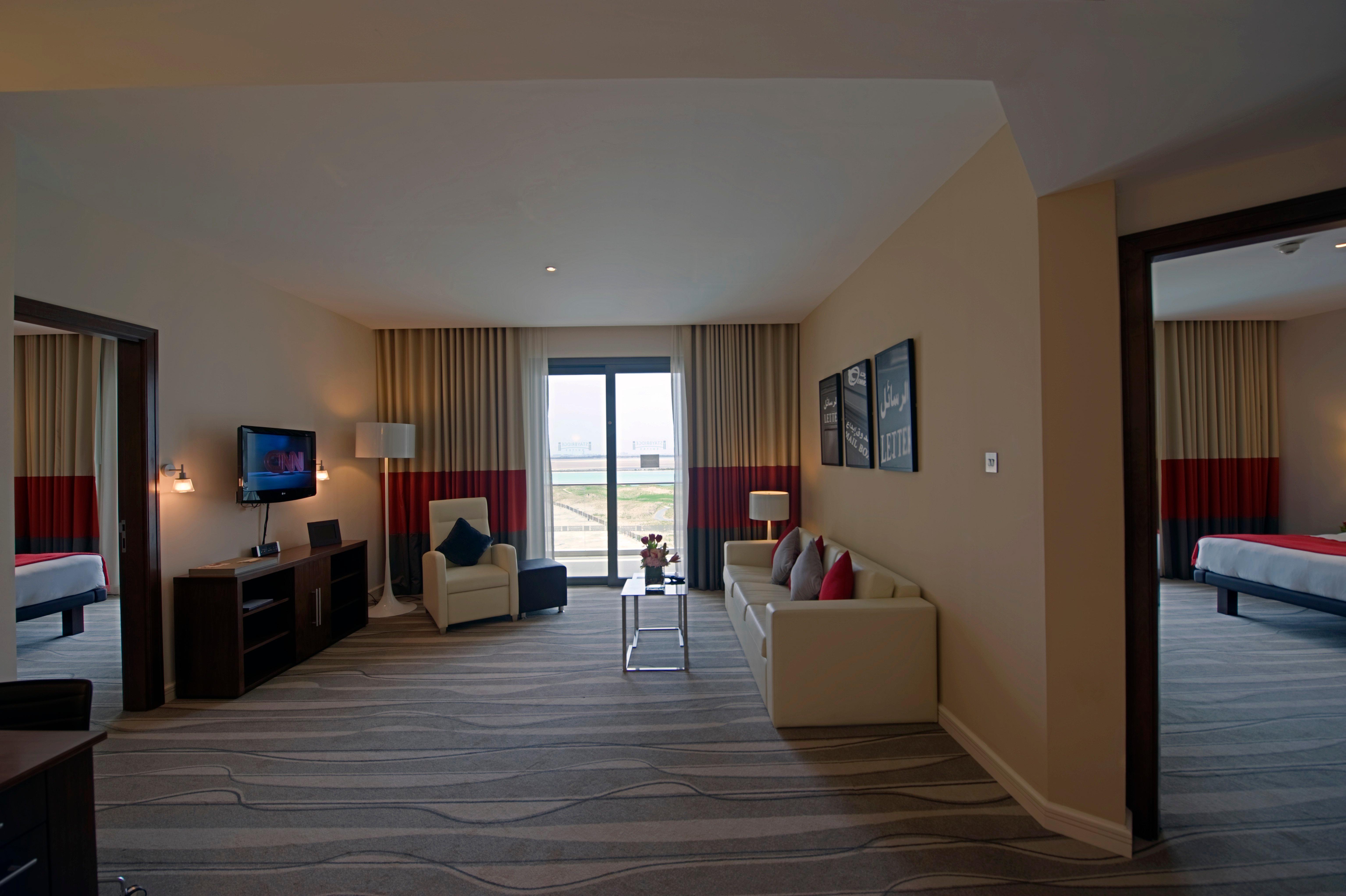 Staybridge Suites Yas Island Abu Dhabi, An Ihg Hotel Exterior photo