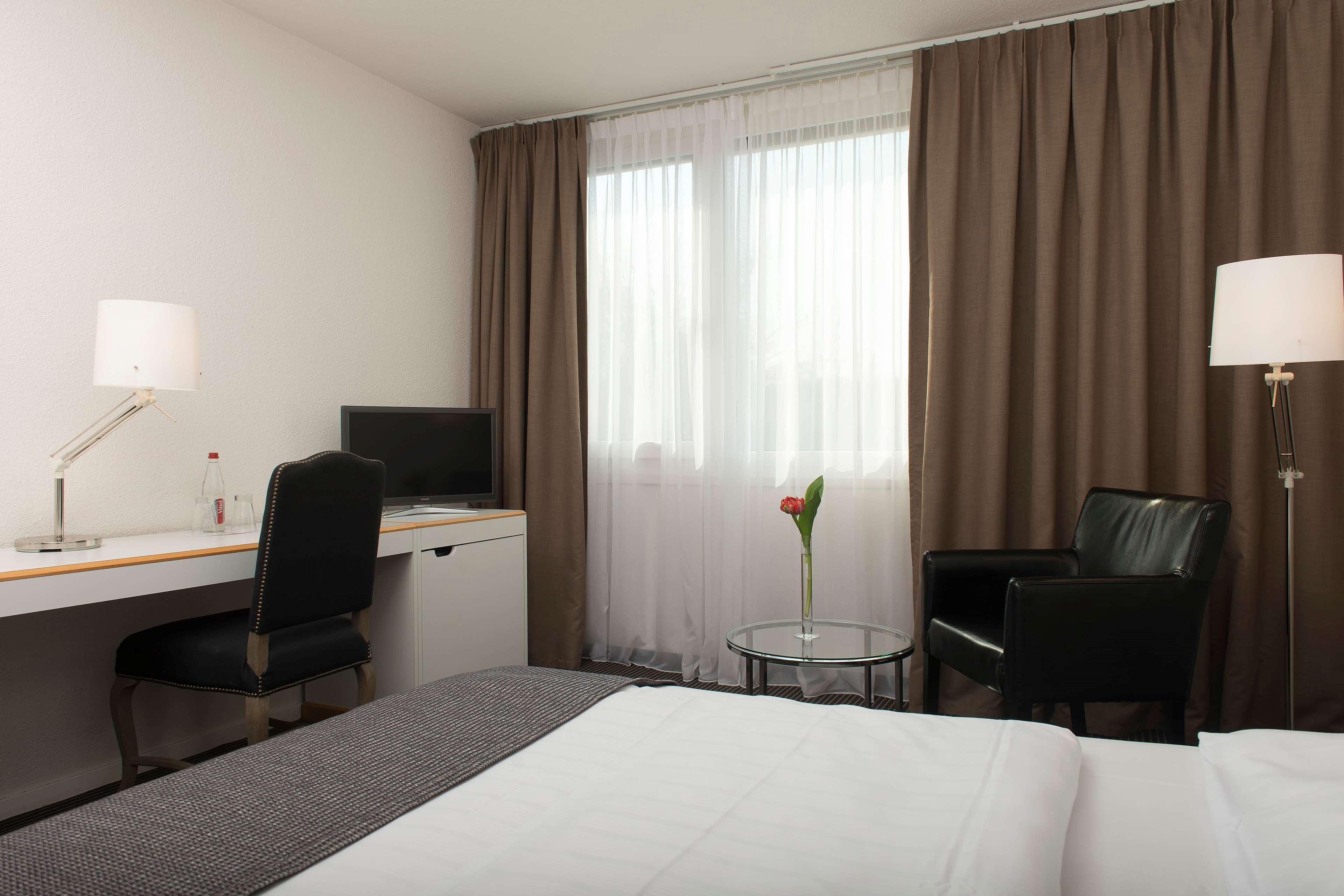 Tryp By Wyndham Wuppertal Hotel Room photo