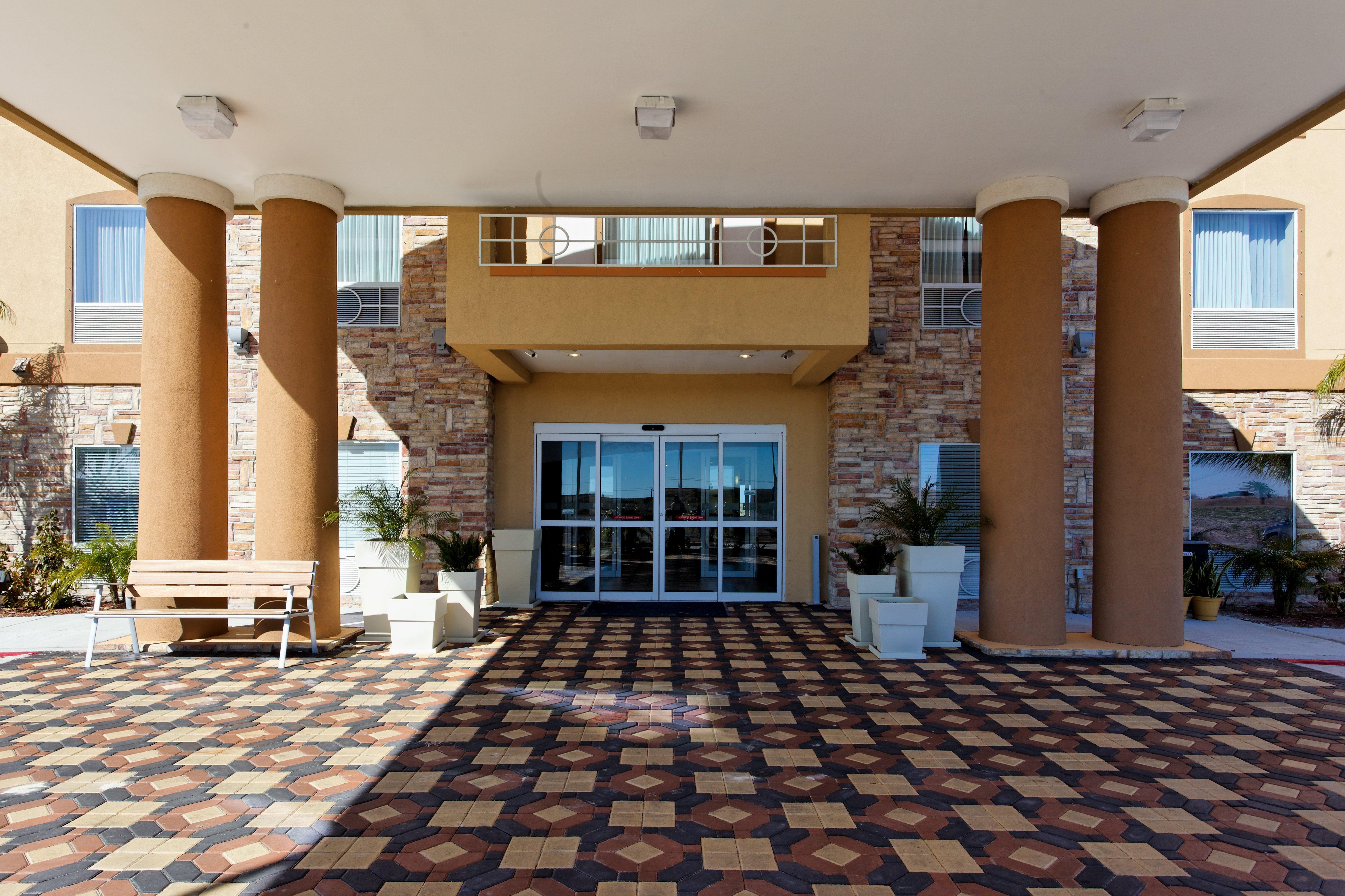 Holiday Inn Express & Suites Corpus Christi-Portland, An Ihg Hotel Exterior photo