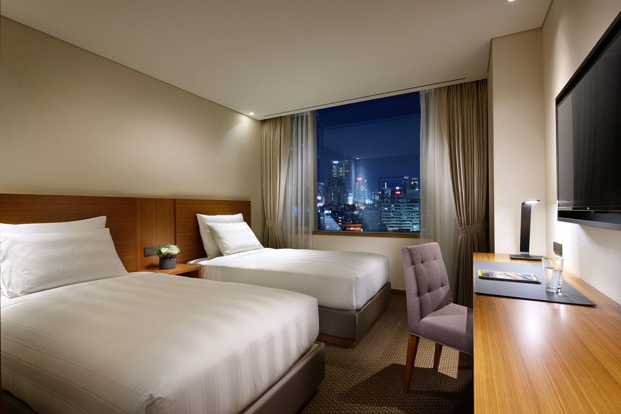 Lotte City Hotel Myeongdong Seoul Exterior photo