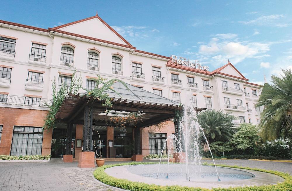 Hotel Pontefino Batangas Exterior photo