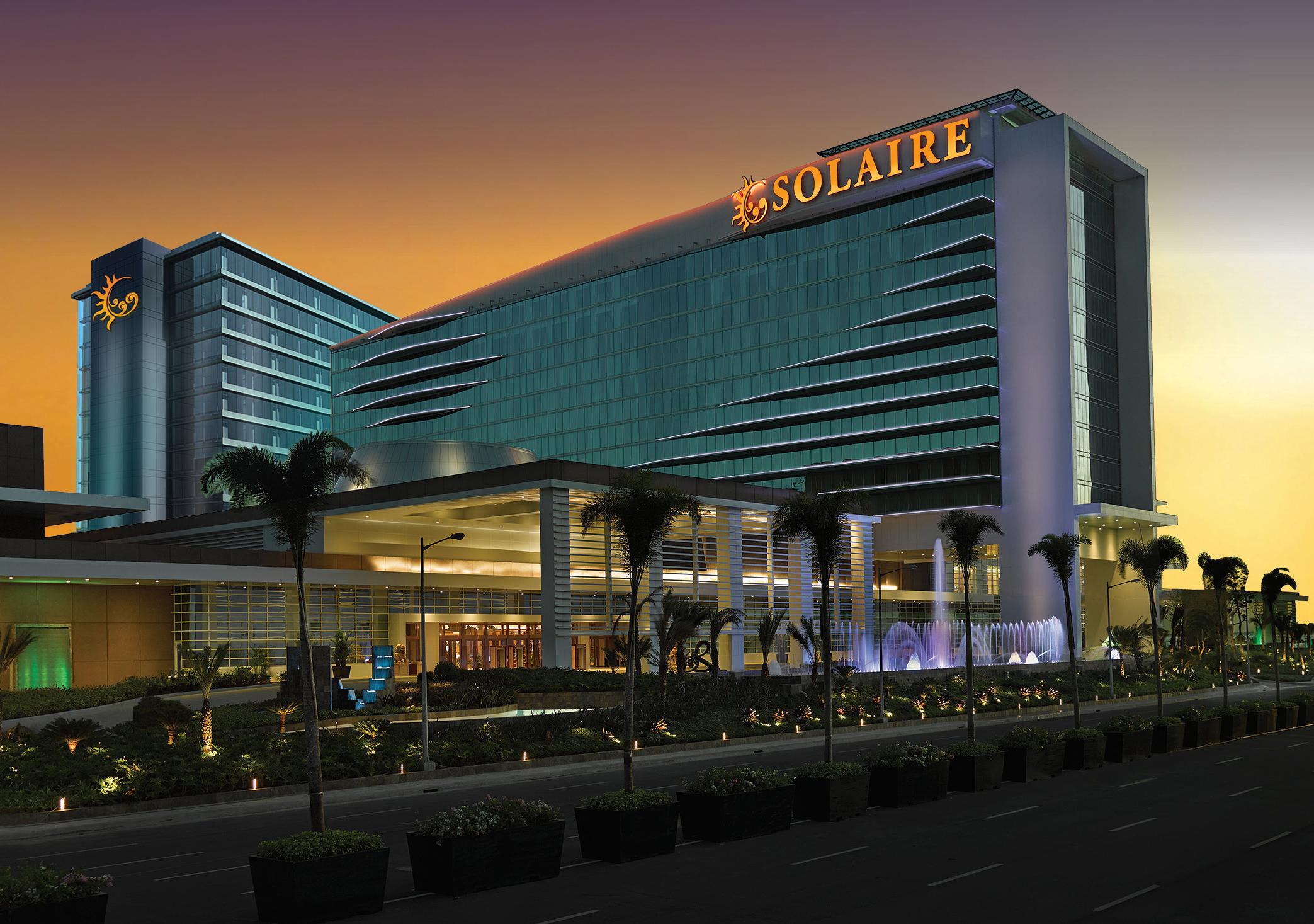 Solaire Resort Entertainment City Manila Exterior photo