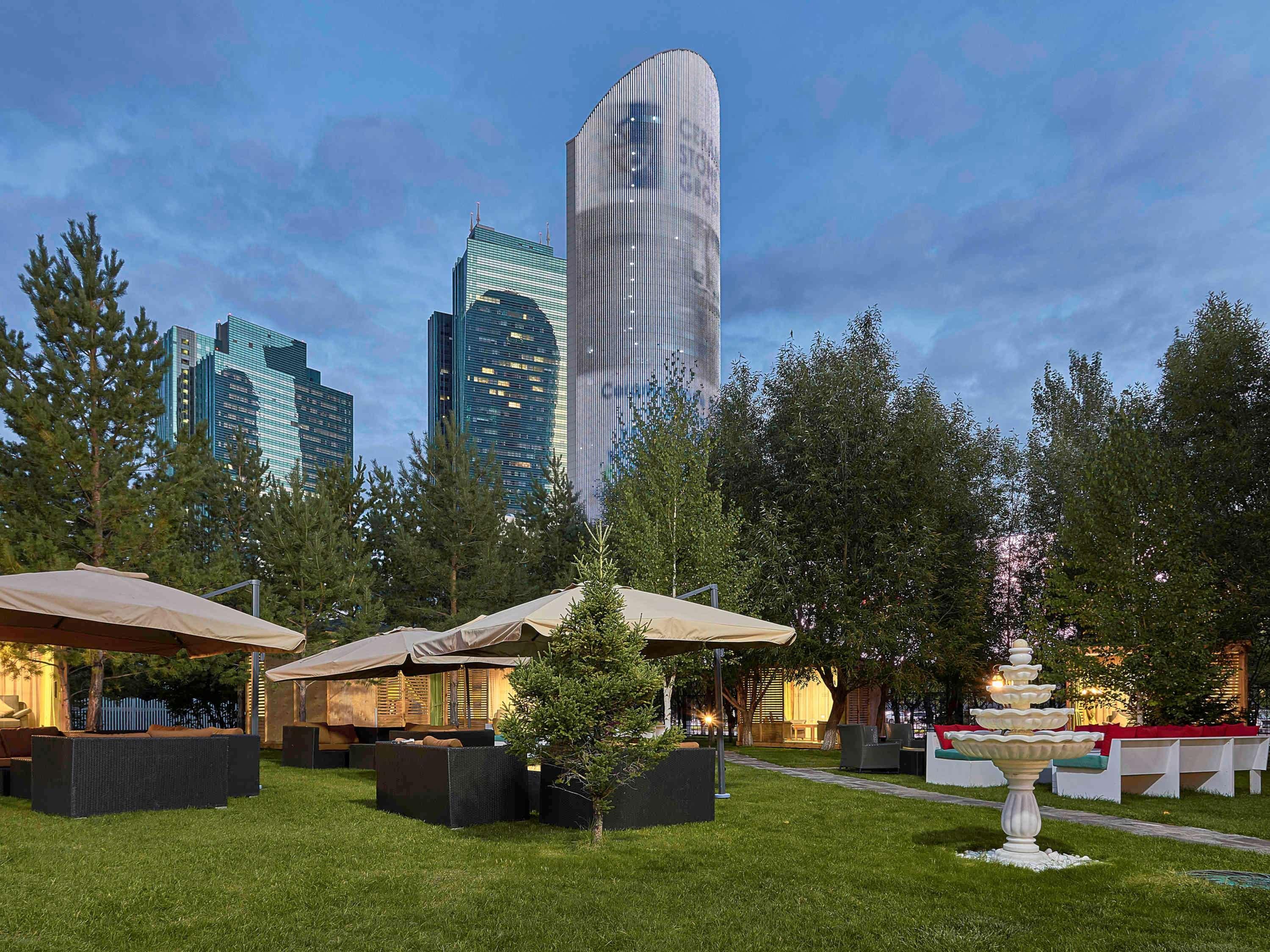 Rixos President Hotel Astana Exterior photo