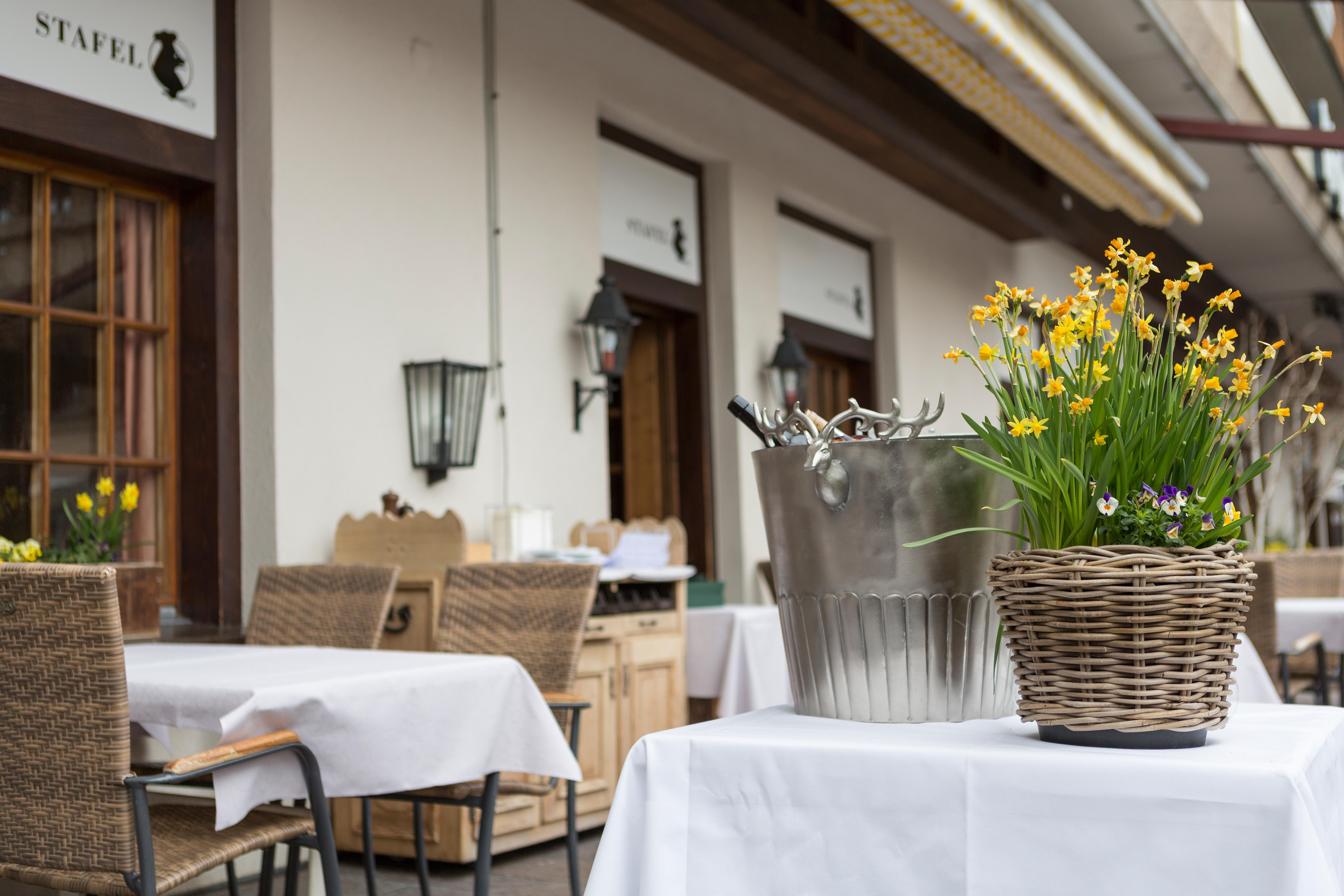 Bernerhof Swiss Quality Hotel Gstaad Exterior photo