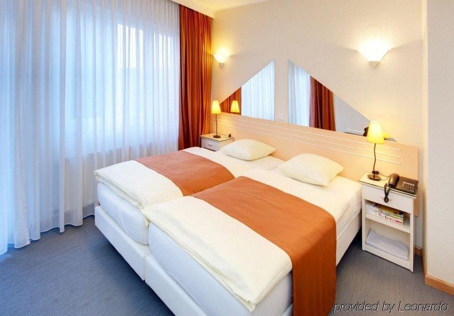City Hotel Luxembourg Room photo