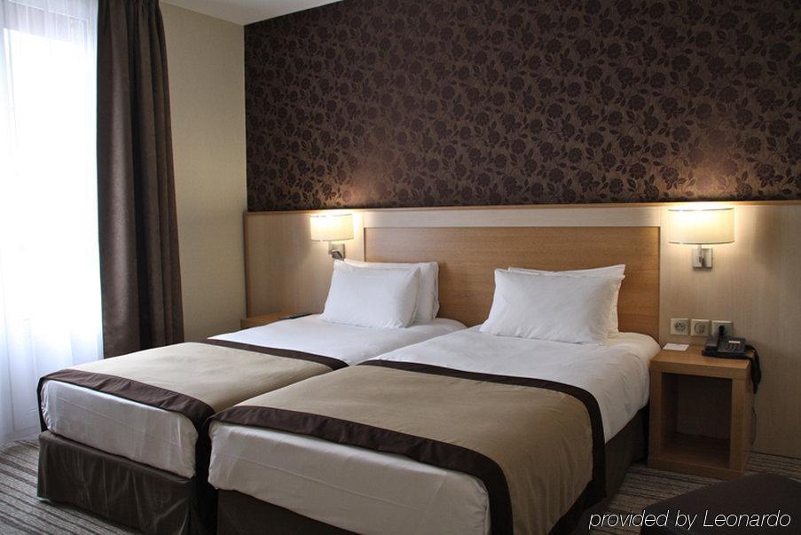 Best Western Plus Hotel Malherbe Caen Room photo