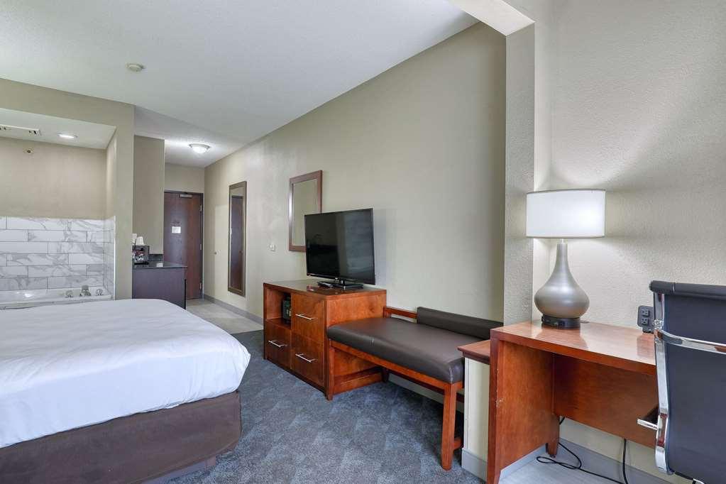 Comfort Suites Madison West Room photo