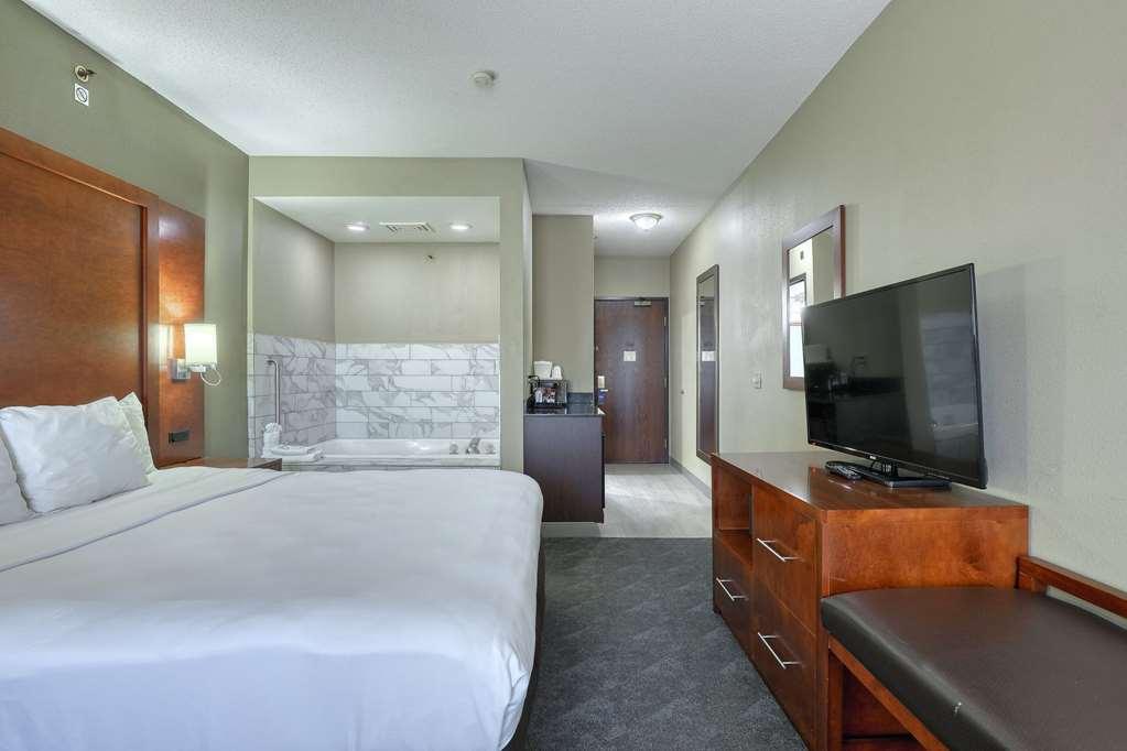 Comfort Suites Madison West Room photo