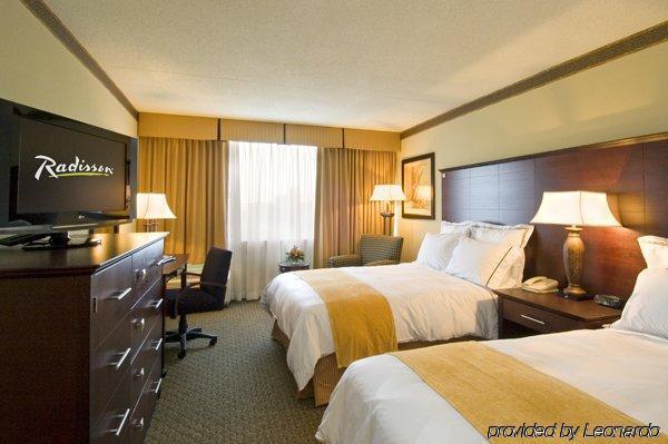 Doubletree By Hilton Hotel Largo Washington Dc Room photo