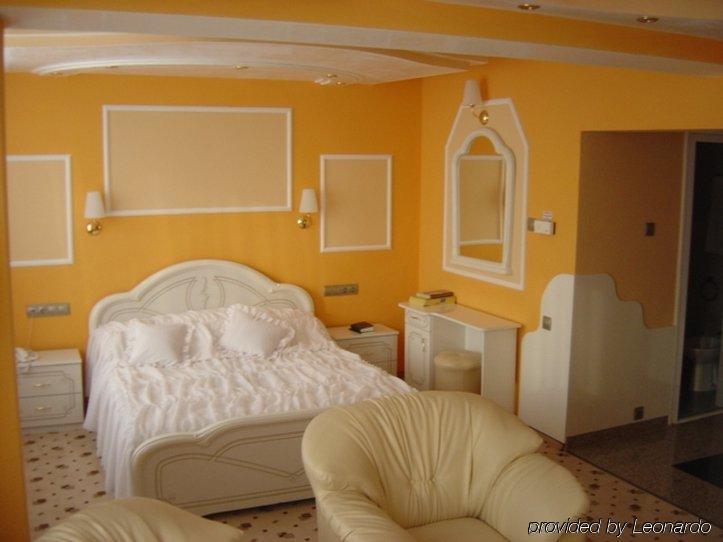 Hotel Carpati Baia Mare Room photo