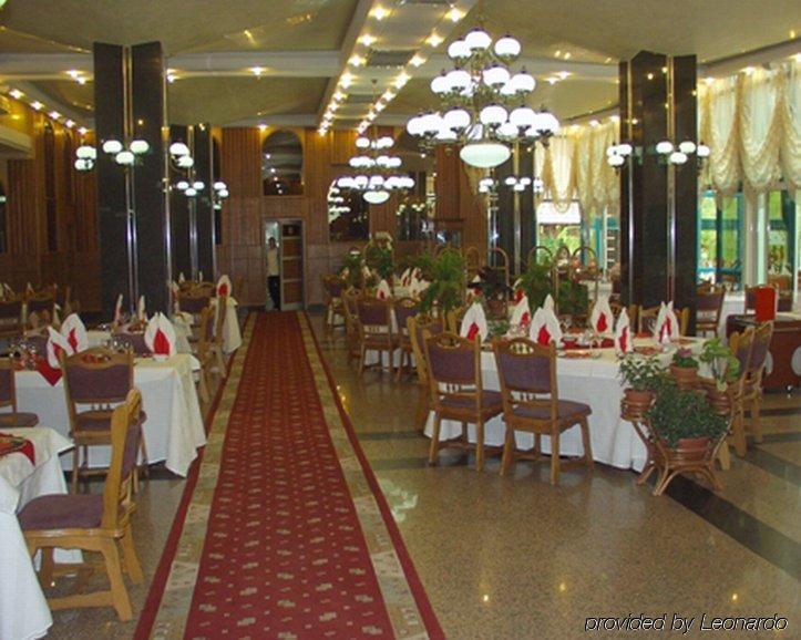 Hotel Carpati Baia Mare Exterior photo
