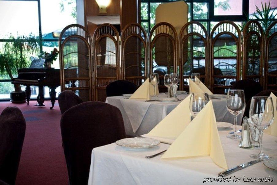 Hotel Class Bucharest Restaurant photo