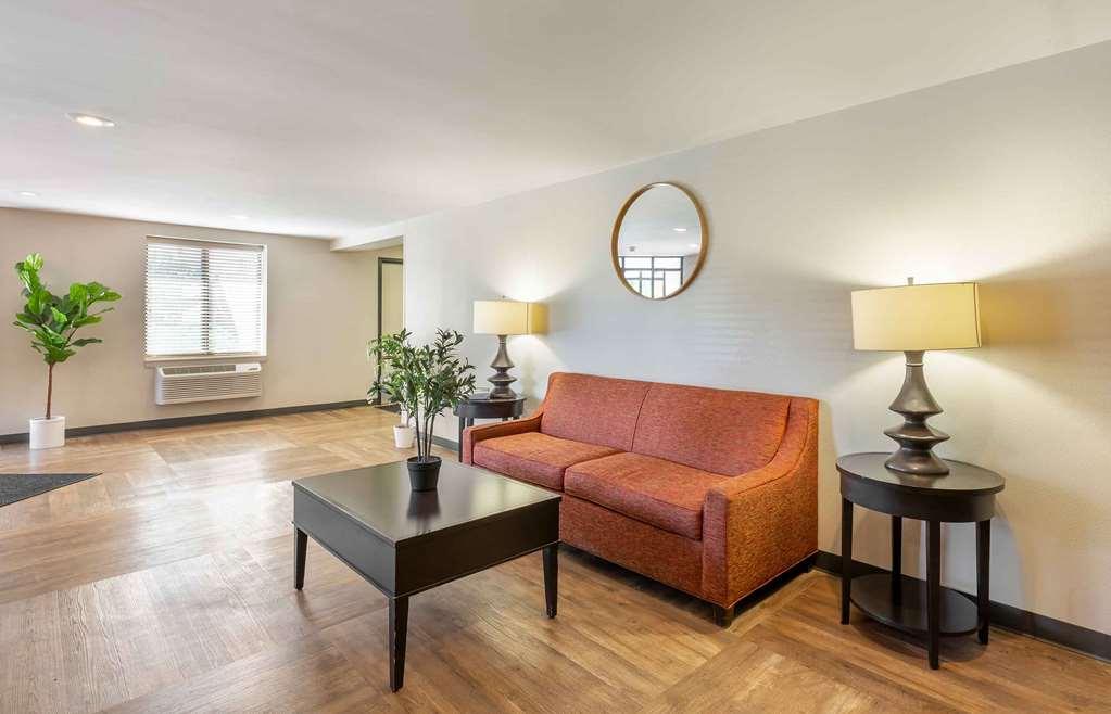 Extended Stay America Suites - Cleveland - Middleburg Heights Interior photo