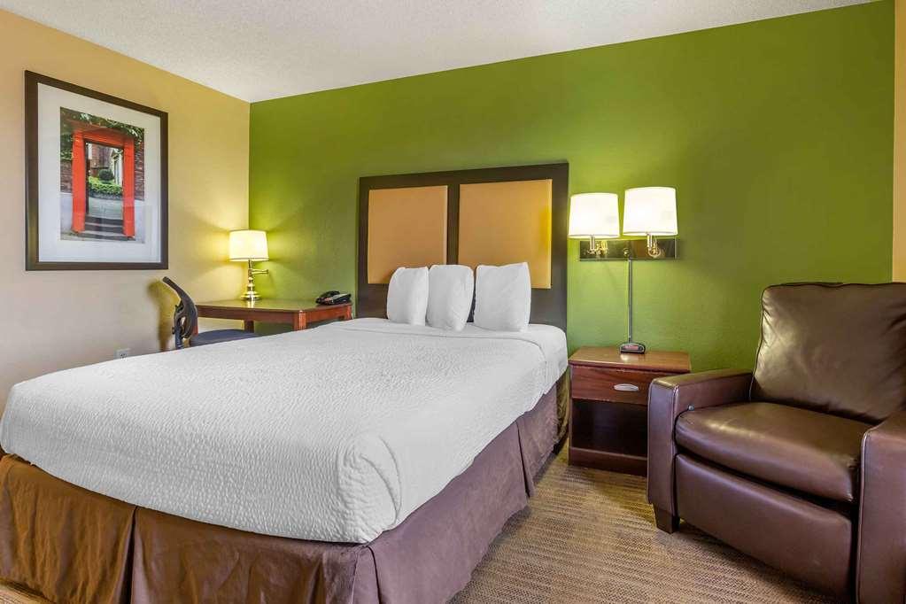 Extended Stay America Suites - Phoenix - Deer Valley Room photo