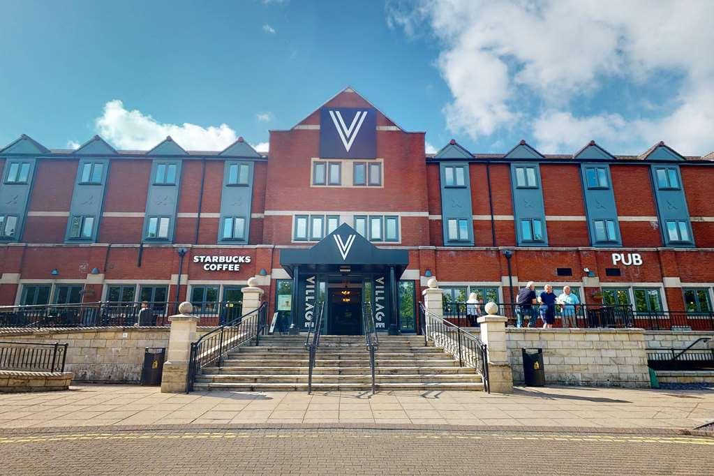 Village Hotel Cardiff Exterior photo