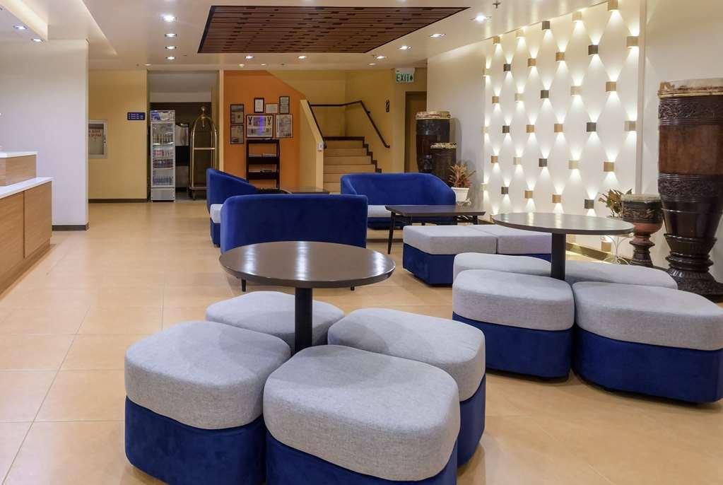 Microtel By Wyndham Davao Interior photo