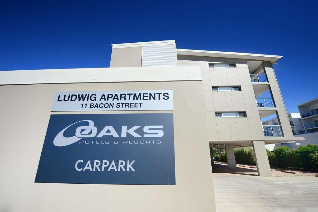 Oaks Moranbah Suites Exterior photo