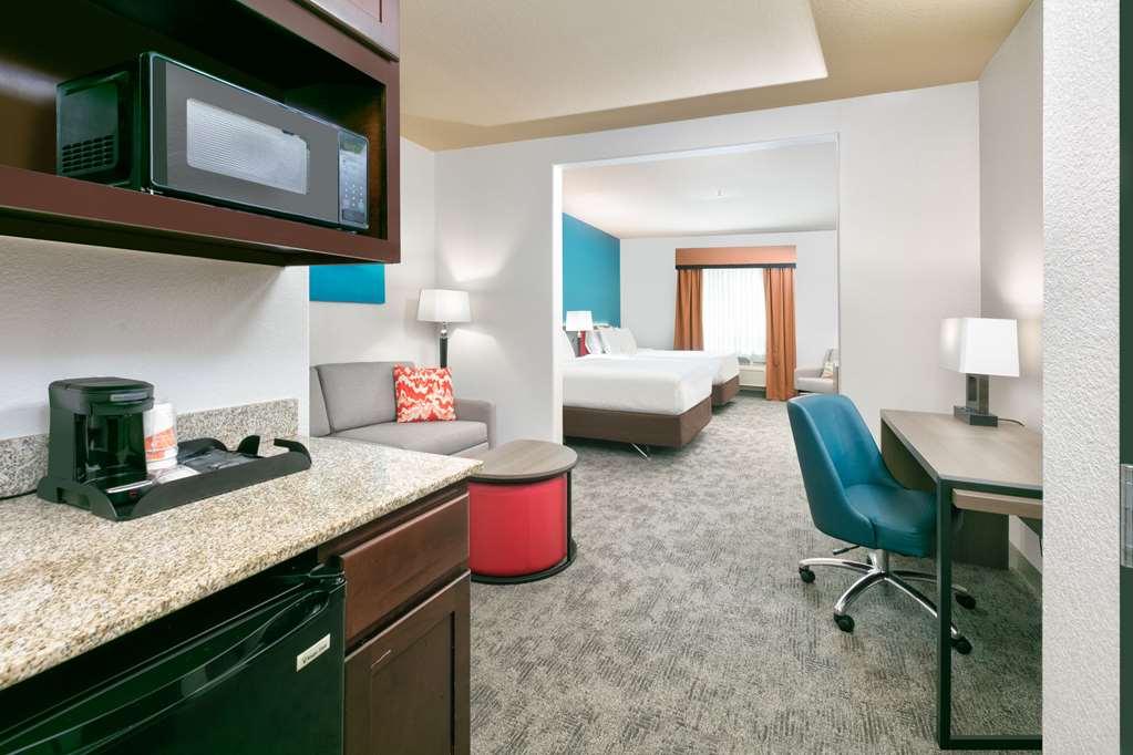 Comfort Suites Arlington - Entertainment District Room photo