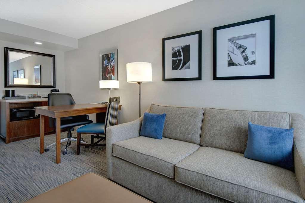 Embassy Suites By Hilton Detroit Metro Airport Romulus Room photo