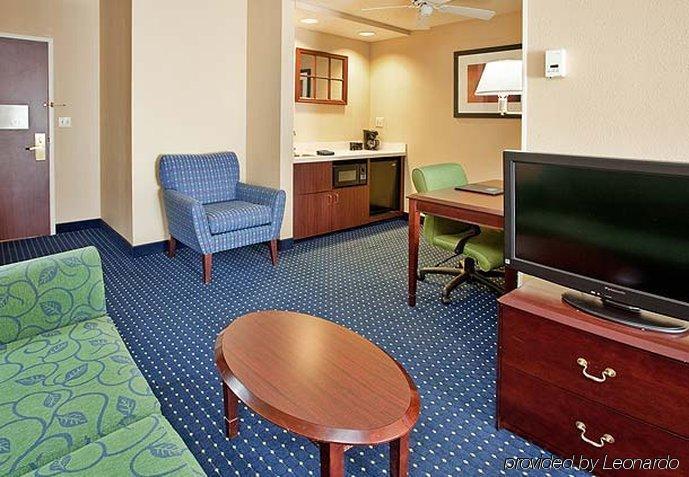 Springhill Suites Austin South Room photo