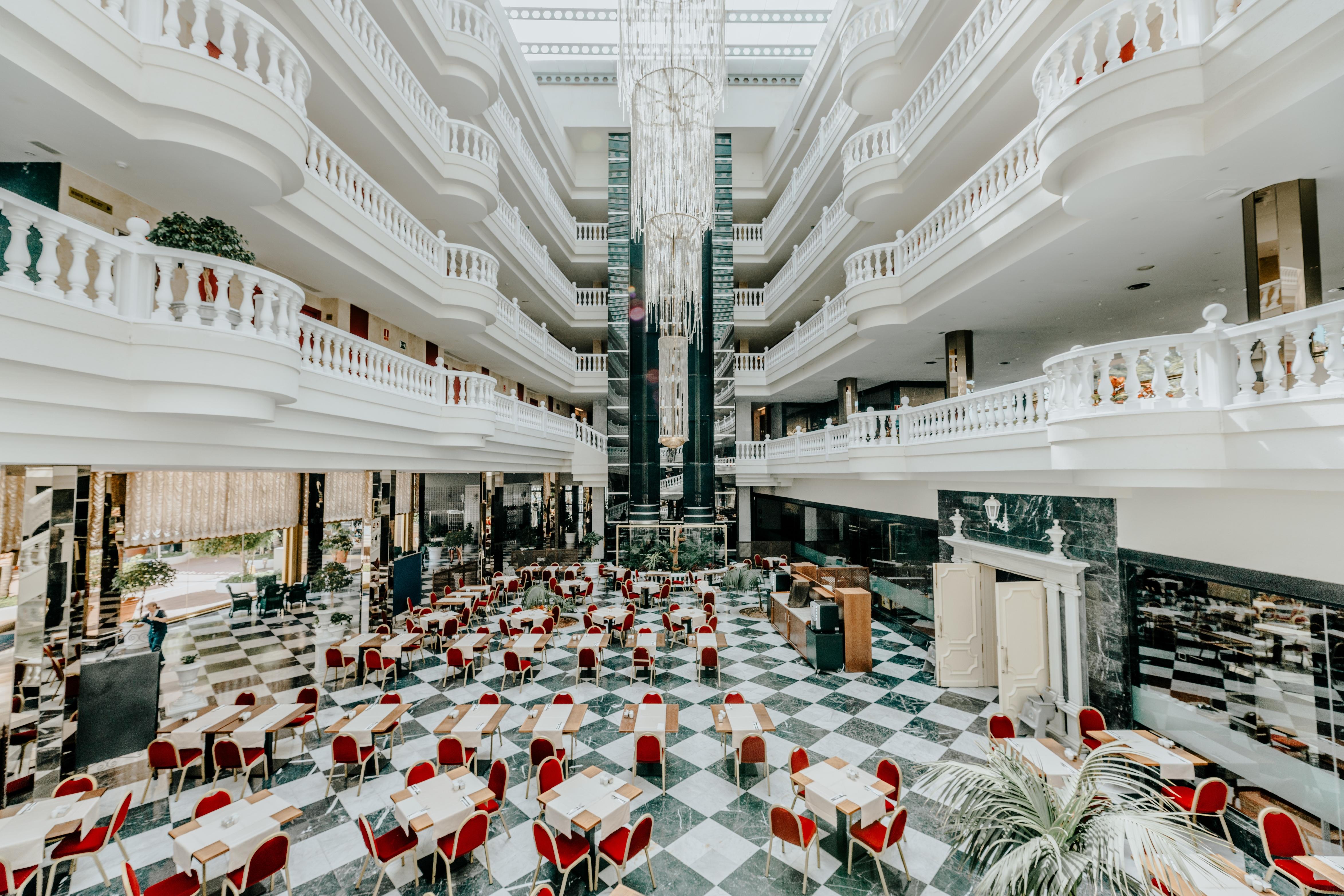 Hotel Cleopatra Palace Playa de las Americas  Exterior photo