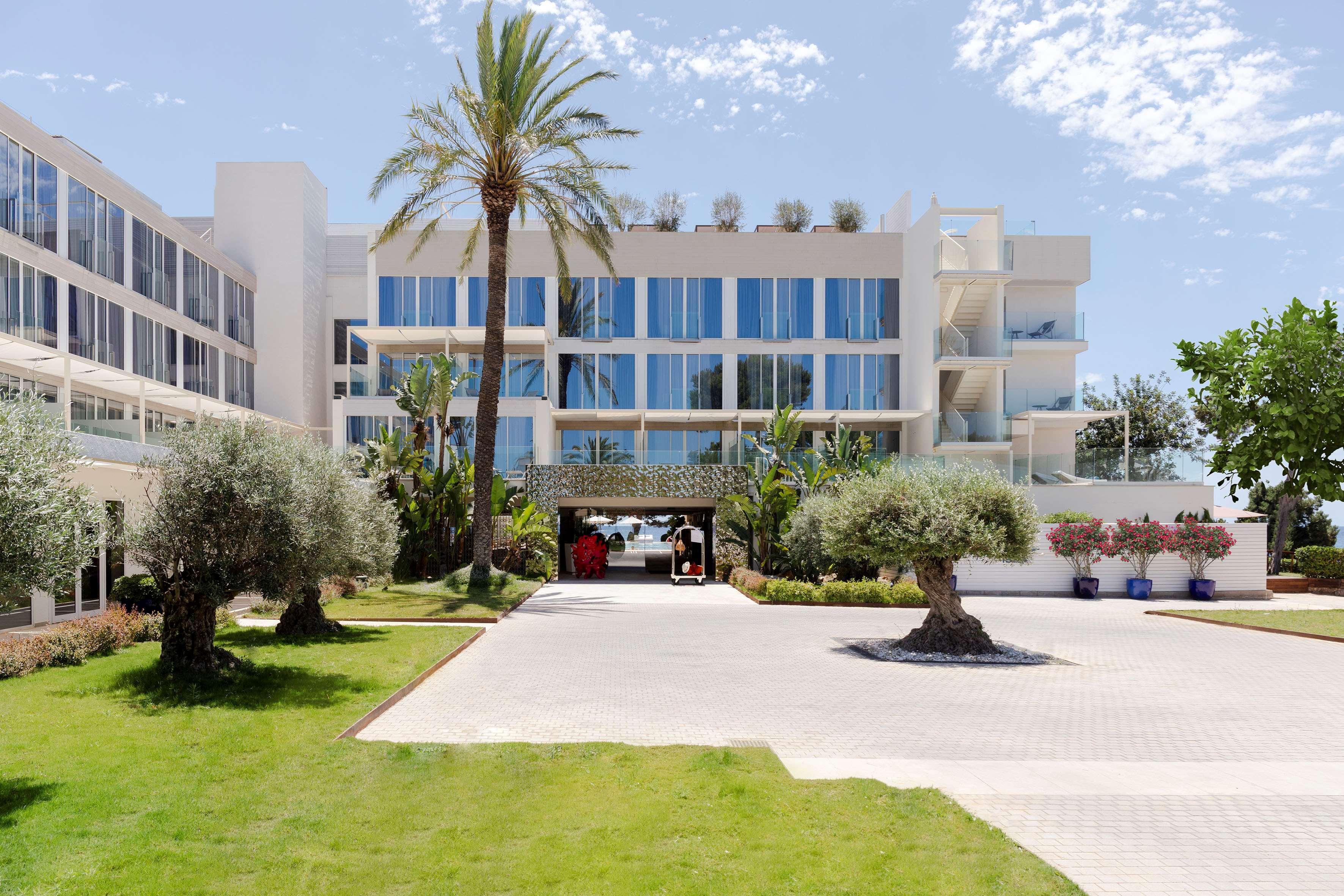 Me Ibiza - The Leading Hotels Of The World Santa Eularia des Riu Exterior photo