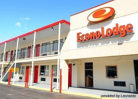 Econo Lodge North Charlottesville Exterior photo