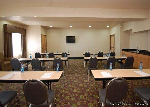 Comfort Suites Lindale Facilities photo