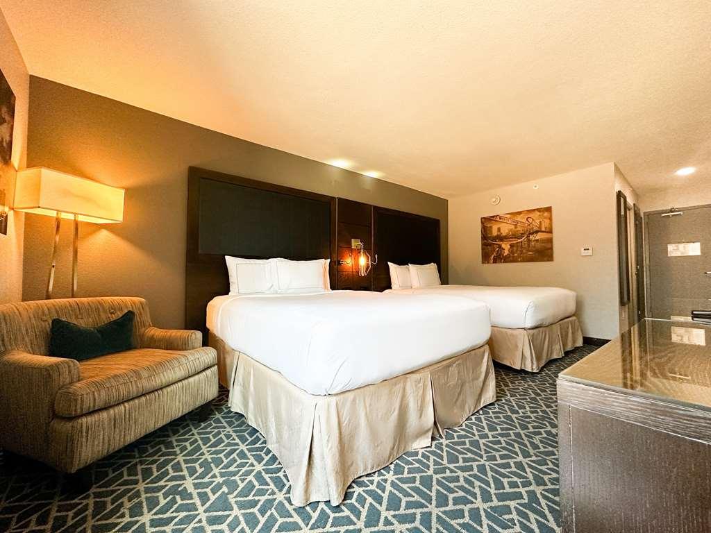 Doubletree By Hilton Arlington Dfw South Hotel Room photo