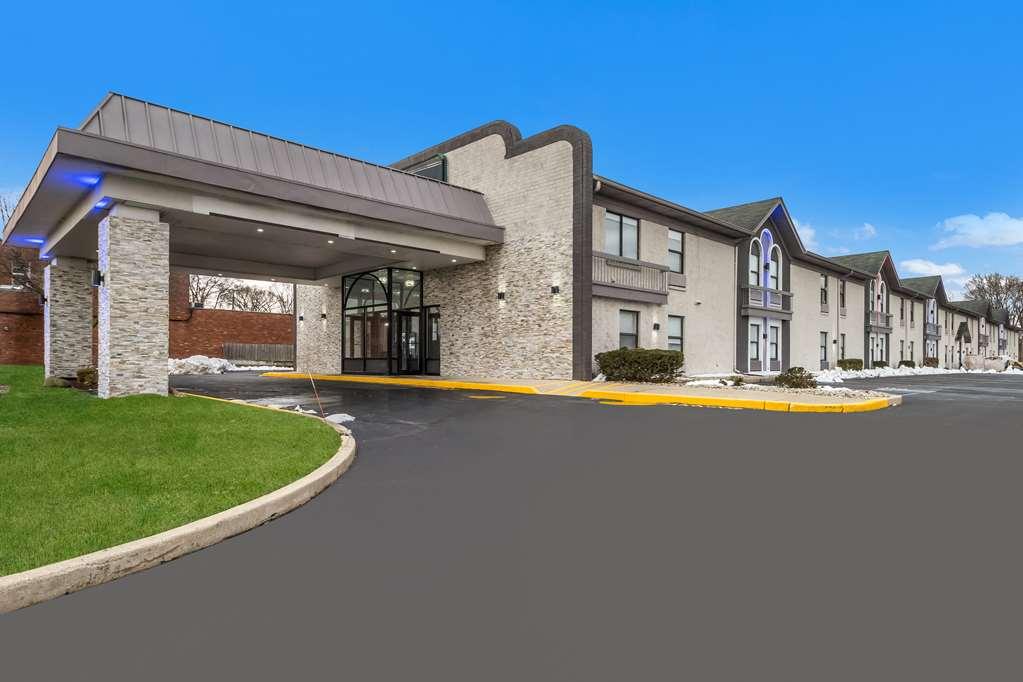 Surestay Plus Hotel By Best Western South Bend Notre Dame Exterior photo