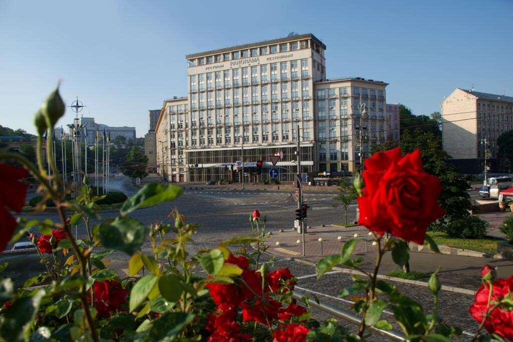 Dnipro Hotel Kyiv Exterior photo