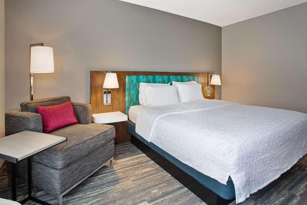 Hampton Inn & Suites Tampa-East/Casino/Fairgrounds Seffner Room photo