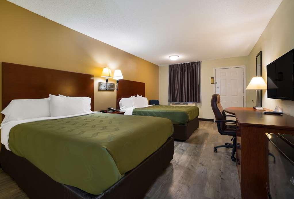 Econo Lodge Brownsville Room photo