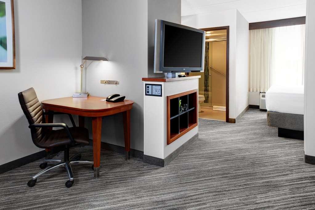 Extended Stay America Premier Suites - Cleveland - Independence Room photo