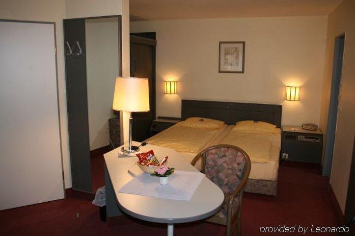 Invite Hotel Nurnberg City Room photo
