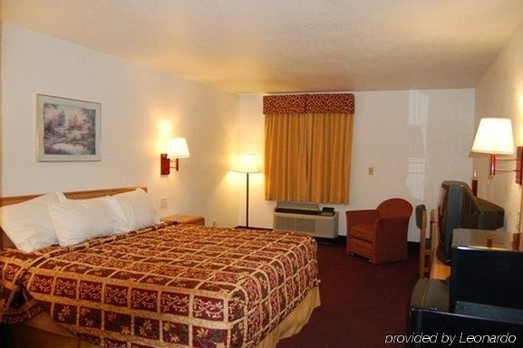 Econo Lodge Truman Inn Sedalia Room photo